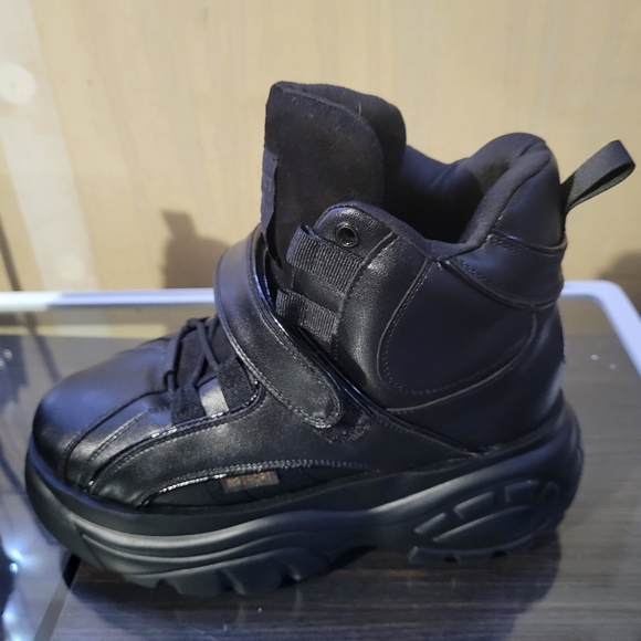 SO Sport Platform Shoes - Picture 2 of 5